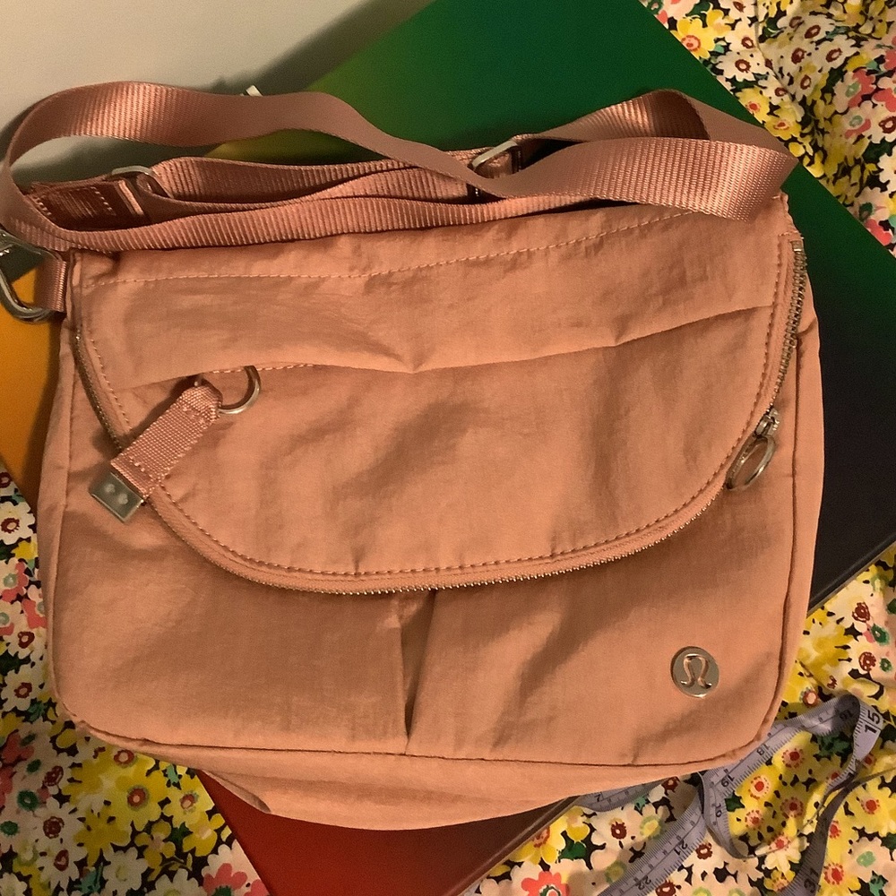 Lululemon 5L All Night Festival bag